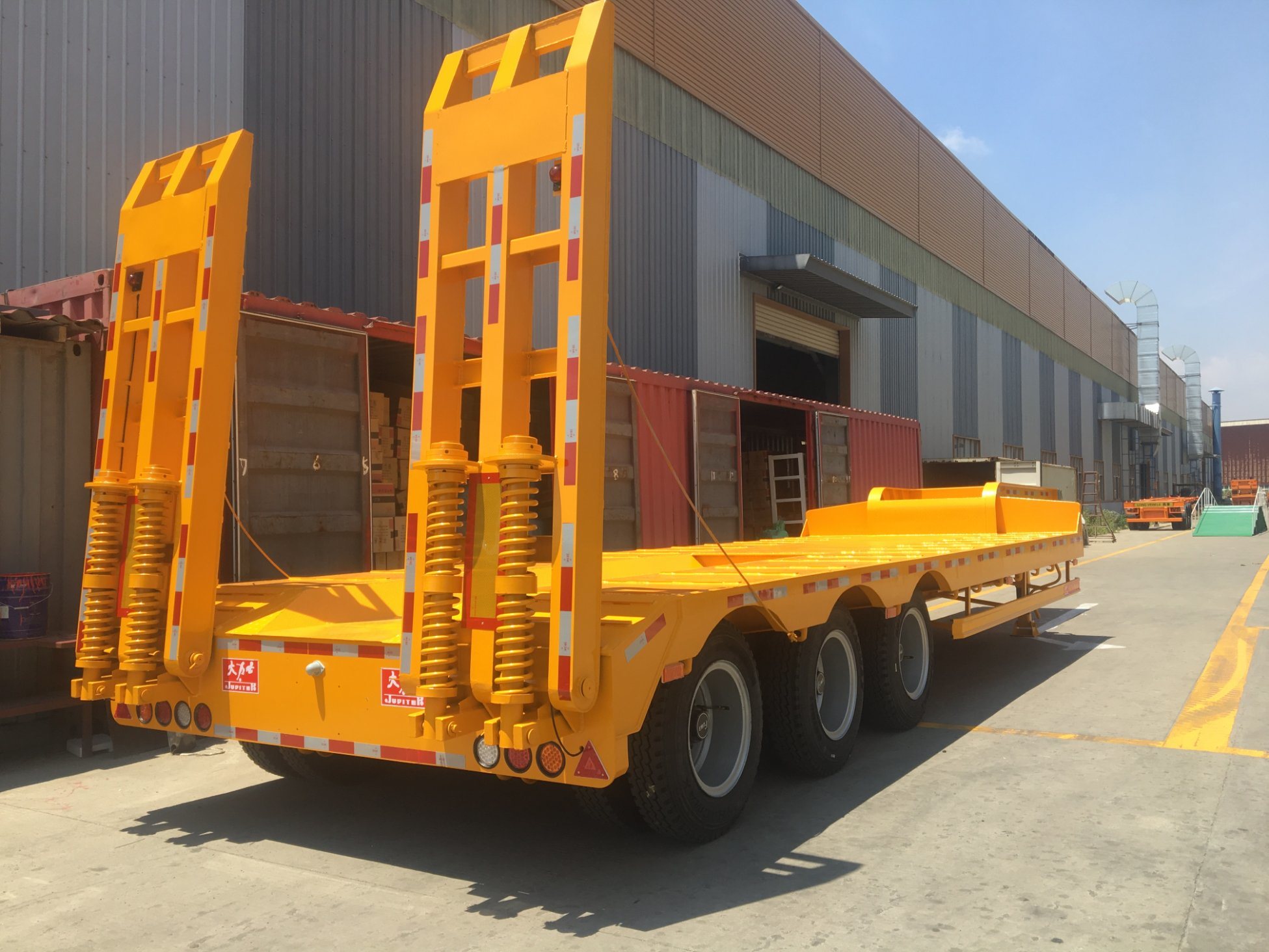 Lowbed Semi Trailer Lowboy Low Loader with 3 Axles