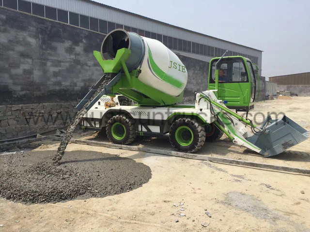 6.5 M&sup3; Self-Loading Mixer Truck