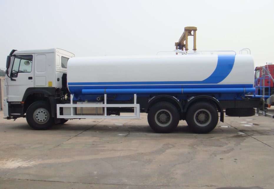 HOWO 6X4 Water Tanker Truck 20 Cbm Watering Cart Transport Sprinkler