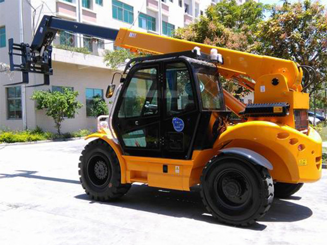 Telescopic Forklift, 3.5 Ton, Curb Weight 9000 Kg