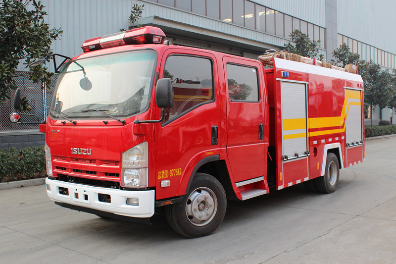 Isuzu 4*2 Fire Truck with 2000L-4000L Water Tank